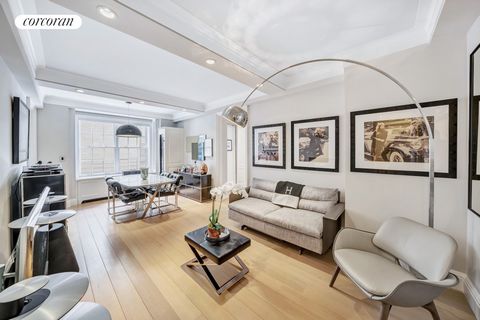 New to the market, and rarely available! 10A is a spacious 2-bedroom, 2-bathroom condo in excellent move-in ready condition, located within the renowned Philip House in the popular Carnegie Hill neighborhood of the Upper East Side. This home, designe...