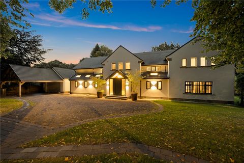 Welcome to luxurious living on Clara Drive, Calverley. Nestled in one of the most sought-after and secluded streets, this fully renovated, five-bedroom detached home epitomizes the very essence of luxury living. Perfectly blending modern comfort with...