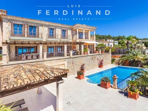 Meerblick Villa: Ganz Oben - Exklusiv, Stillvoll, Das Leben ganz oben auf einem Hügel mit freiem Panoramablick über das Meer und den Hafen von Port de Andratx fühlt sich wie ein mediterraner Traum an – exklusiv, stilvoll und von natürlicher Schönheit...