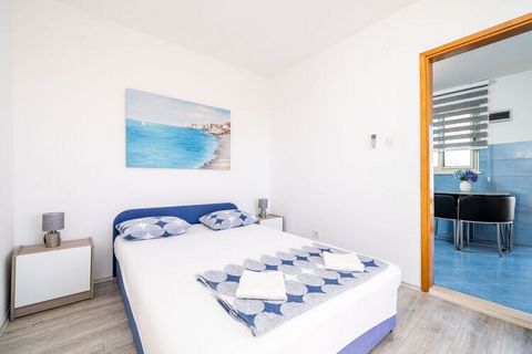 Apartment & Rooms Alan is a family run accommodation situated along Gruz bay in quite area and friendly neighborhood. Apartment & Rooms Alan offers complimentary WI-FI available in all guest rooms as well as common sunny terrace overlooking the sea a...