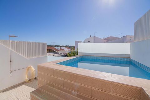 DON'T MISS THIS GREAT OPPORTUNITY! FABULOUS TOTALLY NEW 2 BEDROOM VILLA WITH TWO FLOORS, SWIMMING POOL, BACKYARD, FRONT PATIO AND TWO HOUSES VERY WELL LOCATED IN A CALM AND QUIET AREA A FEW METERS FROM SILVES CASTLE This fantastic villa is located in...