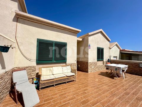 Reference: 04174. We present you a wonderful semi-detached house in Adeje, located in a quiet and well-connected residential area, close to public services, restaurants and shops in the south of Tenerife. This property is perfect for both families an...