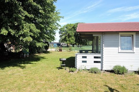 Bungalow indipendente e ben curato su un terreno naturale recintato di 400 m². Ideale per la piccola famiglia. Il piccolo posto Wrzosowo è un villaggio nel Kamie? nella Pomerania occidentale nella Polonia nordoccidentale. Si trova a circa 6 km a nord...