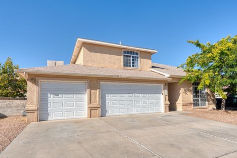 Welcome to this spacious 5-bedroom, 3-bath home in Paradise Hills. Kitchen offers all appliances, an island for added workspace and bar top seating, built-in desk, tile countertops and backsplash, and a sleek pull-down faucet. Primary suite features ...