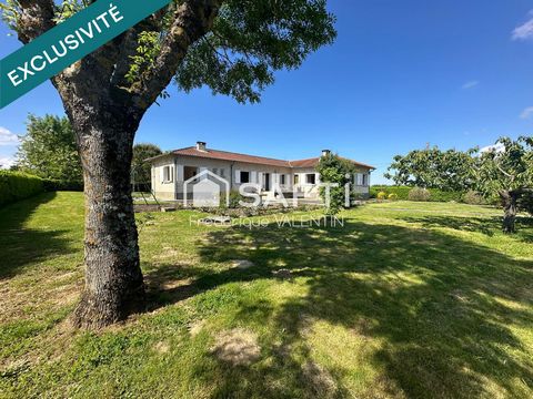 Maison 175 m2 de plein pied avec terrasse, garage, cave et dépendances sur un parc arboré et fleuri de 2713 m2