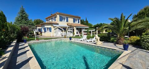 VILLA de 245 m² avec T2 indépendant de 45 m²