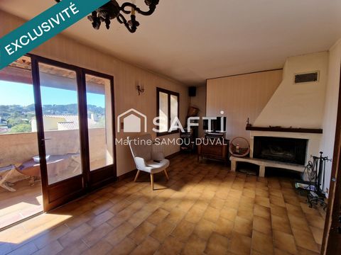 La Seynes sur Mer sur les hauteurs dans un environnement calme et verdoyant maison provençale en fond d'impasse.