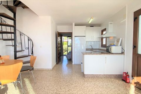 A charming apartment with sea and mountain views, this holiday home accommodates up to four guests in two bedrooms—one with a double bed on the ground floor and the other with two single beds upstairs. Both bedrooms have their own private shower bath...