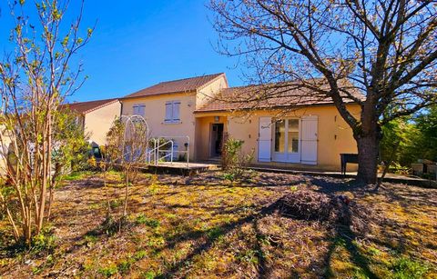 Maison familiale à vendre à Targé – Calme, confort et qualité de vie