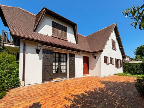 PETIT COURONNE Maison de 143 m2 - Terrain 787 m2