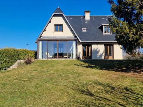Maison T7 - véranda et garage - Ste Radegonde