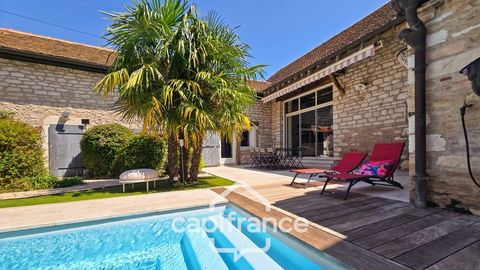 Maison de ville en Pierre 6 pièces avec piscine à vendre proche de CHALON SUR SAONE (71)