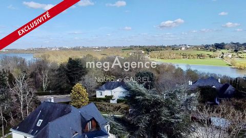 PRUNIERS- Hauts de Beaumont-Villa de 265 m2 (6 chambres) sur 1640 m2.