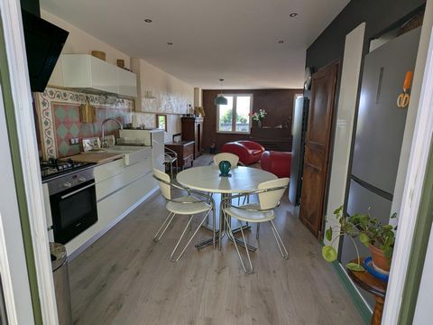 Appartement duplex avec piscine, jardin et vue