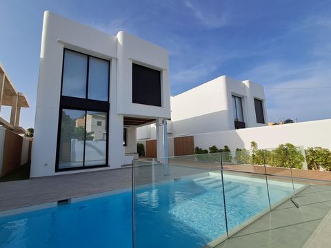 Exclusieve villa met 4 slaapkamers, privézwembad en jacuzzi te koop in El Albir~~Toplocatie midden in de natuur en dicht bij de zee~Ontdek 17 nieuwbouwwoningen in een rustige woonwijk van El Albir, op slechts 1,4 km van het strand en aan de voet van ...