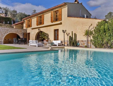 LOVELY PROVENCAL BASTIDE OF 250 m², FULLY RENOVATED, close to all amenities and shops, located in a quiet residential area of La Colle-Sur-Loup and close to the village of Saint Paul de Vence. This Bastide, fully equipped with AC, can accommodate 8 g...