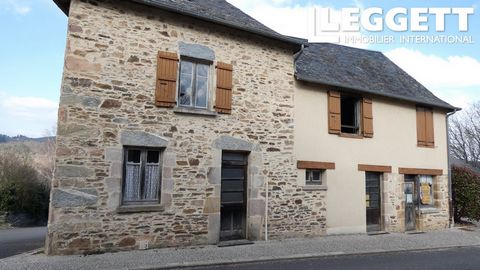 A19198PRD19 - Lovely detached village house with great potential, in need of complete renovation. Information about risks to which this property is exposed is available on the Géorisques website : https:// ...