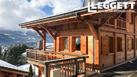 A24103JST74 - Set over 3 levels, this bright and modern chalet offers 170 sq m of living space and takes full advantage of the sunny southerly exposure. Plus, the centre of Samoëns is just a few minutes walk-away. Summary Ground floor: • Double garag...