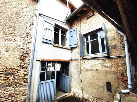Semi-detached village house to renovate in Benest. It comprises a simple kitchen, a living room, a hallway, and four bedrooms on the ground floor. It is possible to expand the bedrooms by removing the separating wall, thus providing more space (subje...