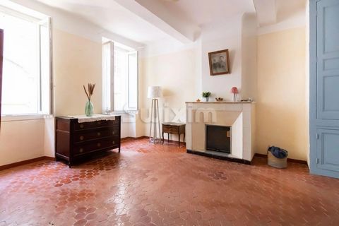 Ref 3879EE Salernes Beautiful volumes for this 3 level village house, located close to small shops on foot. This renovation project of approximately 102m² would be ideal for an ambitious young couple or for rental (year-round or seasonal). Bonus : a ...