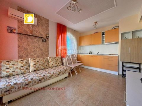 Reference number: 14289. We offer for sale a one-bedroom apartment in Sunny Garden complex in Sunny Beach, 10 minutes from Cacao Beach, Bulgaria. The apartment is located on the 2nd floor, with a total area of 43 sq.m. It consists of a living room wi...