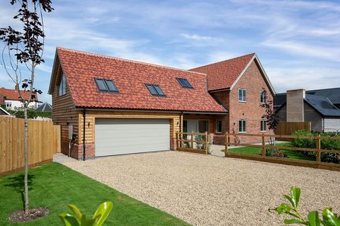 THE STABLE YARD A beautifully situated rural development project set in open countryside towards the eastern edge of the Vale of Belvoir, conveniently served by the market town amenities of Bingham offering relatively direct and convenient access to ...
