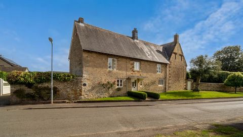 A stunning 17th Century country home which is not listed and is presented to the highest of standards and is available with NO UPWARD CHAIN. Comprising entrance hall, cloakroom/WC, breakfast kitchen, utility room, garden room, dining room, lounge, fa...