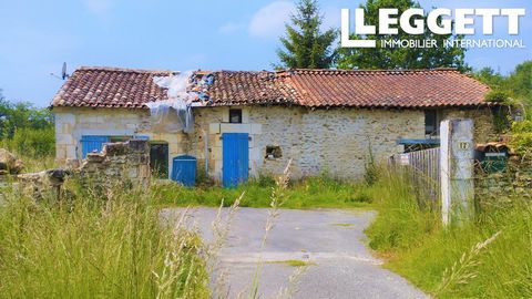 A21943LNL16 - In een gehucht in Combiers, dit stenen huis ligt op 822m2 bebost terrein met vrij uitzicht over het landschap en biedt momenteel 2 slaapkamers. Informatie over de risico's waaraan deze woning is blootgesteld, is beschikbaar op de websit...