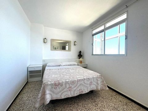 Beachfront apartment for sale in Arguineguín, Gran Canaria The property: It is an ideal home for beach lovers. It is located just 20m from Las Marañuelas Beach in Arguineguín. It has space for 3 people. Its distribution is as follows: Small enclosed ...