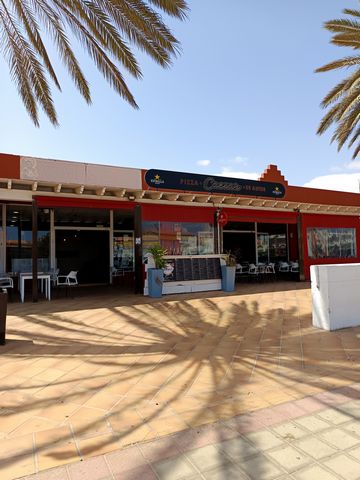 Unique opportunity for those looking to invest in the restaurant industry in one of the most sought-after locations in the Canary Islands. A well-established and fully operational pizzeria restaurant business is for sale, located in Corralejo, the vi...