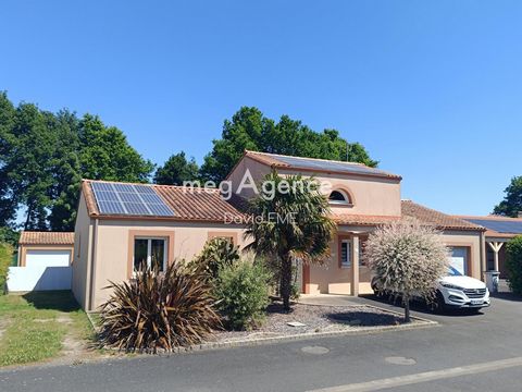6 Pièces, 175 m2, 3 chambres, piscine, VENANSAULT