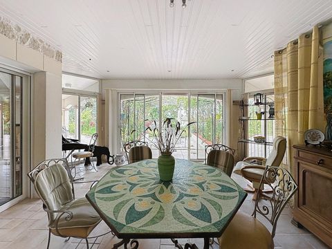 Charmante propriété 8 piéces 220m2 avec parc arboré