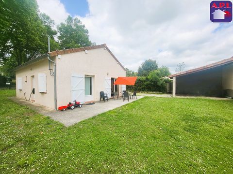 SINGLE-STORY VILLA Discover this pretty, bright and functional villa, located on a plot of over 600 m² with a carport and a well. With a living area of approximately 74 m², it consists of a spacious living space of over 33 m² with an open-plan kitche...