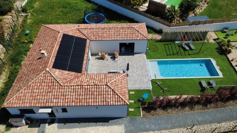 Magnifique Villa moderne de 2022 plain pied 147m2 grande piscine sur 1500m2 à Magalas
