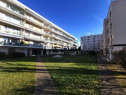 Grand et beau appartement de 6 pièces, très bien exposé et super lumineux!