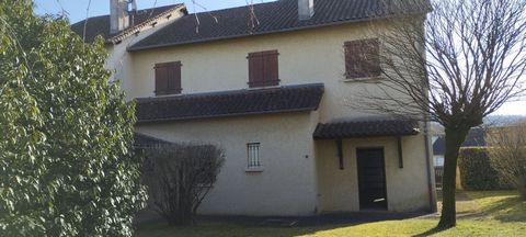 En exclusivité Maison avec grand local commercial