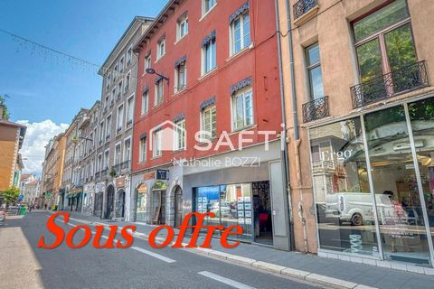 T2 GRENOBLE CENTRE RUE MONTORGE 49 m2 AVEC GRENIER