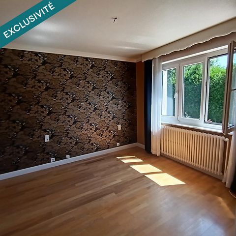 Maison de 185 mètres carrés sur presque 800 mètres carrés de terrain 8 pièces 5 chambres entre le centre commercial Leclerc du parc thermal de Contrexéville seulement à