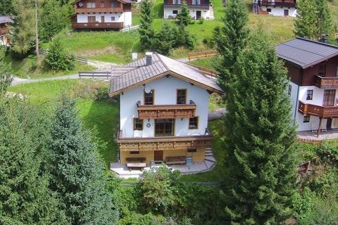 Ten piękny wolnostojący domek dla maksymalnie 6 osób położony jest na górze Natrun w pobliżu Maria Alm w Salzburgerland, na wysokości 1150 metrów i znajduje się bezpośrednio w słynnym ośrodku narciarskim Hochkönig. Domek jest komfortowo urządzony i o...