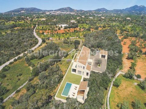Ideal family house near the natural park of Mondragó We are planning the construction of a modern detached house with pool on a 21.000 m² natural site. The living space is 450 m². The property is in a quiet location between the village Alqueria Blanc...