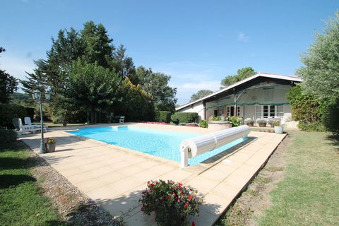 Dpt Lot et Garonne (47), à vendre proche de CASTELJALOUX maison en pierre d'environ 197m², piscine terrain 16 000m²