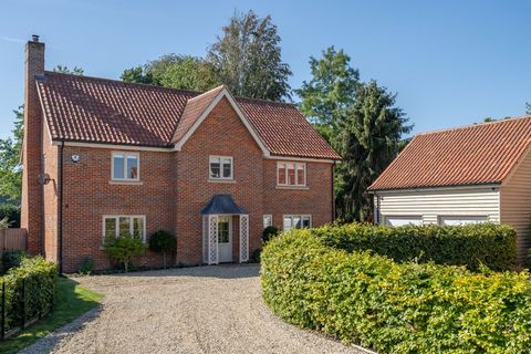 This was the show home for this small and exclusive group of properties, and it’s easy to see why this was chosen. A great, sunny plot with wrap around gardens that sits on the site of a former English country garden, it feels beautifully rural here,...