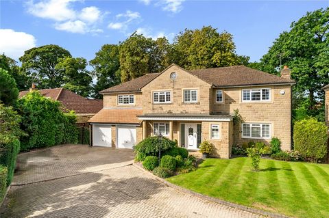 An excellent opportunity to purchase this stunning five bedroom detached property situated within this exclusive private cul-de-sac, in the highly sought after North Leeds residential area of Shadwell. This impressive home has been renovated througho...