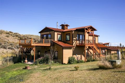 20 acres in the Montana ranching country of Shields Valley. Home is custom-craftsman built with attention to details, birch and tile floors, custom shelving, custom cabinets, wood trim throughout. Stunning views to several mountain ranges. Solar gree...