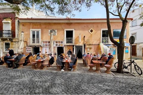 O Restaurante Império do Mar é um estabelecimento localizado em Lagos, uma cidade pitoresca na região do Algarve, em Portugal. Este restaurante possui uma localização premium a 300m da Marina, com vista para o mar do terraço e uma ampla esplanada que...