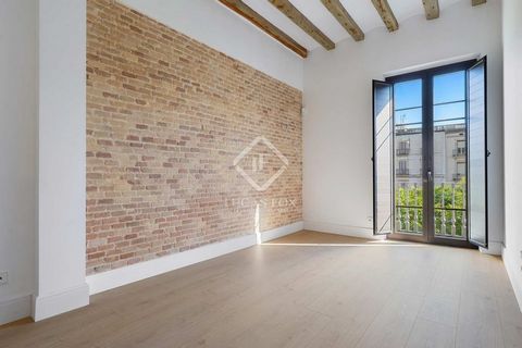 Lucas Fox Tarragona presents this exclusive brand new property with 3 double bedrooms. Located in the heart of Tarragona and on the emblematic Rambla Nova. The property is part of the “Rambla 51” Residential building. An exclusive development of 6 un...