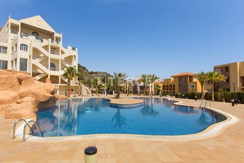 Traditionele Appartementen in Mediterrane Stijl met 1, 2, 3 Slaapkamers in La Manga Club Resort Toeristische appartementen hebben daarom een ​​beperkt aantal dagen gebruik. De klant koopt het pand, het is 100% van hem, maar hij moet het huurcontract ...