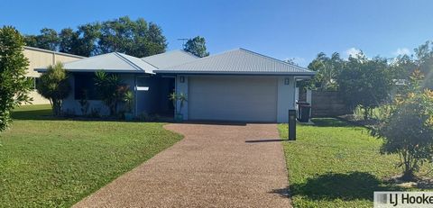 Introducing an exceptional opportunity to purchase a beautiful 3-bedroom, 2-bathroom home in the peaceful suburb of Tully Heads. This property is perfect for those who love to entertain, boasting a variety of features that will make hosting a breeze....