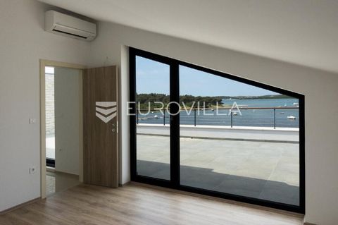 La Mula, Poreč, a combination of luxury, design and modern 21st century housing. The project is located 150 meters from the Poreč Riva and the sea, and only 300 meters from the first beach. This project consists of 106 premium apartments, 388 parking...