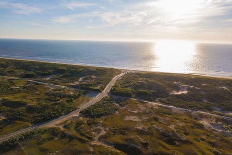 Ces chalets conviennent parfaitement pour un merveilleux séjour pour deux personnes dans la station balnéaire de Noordwijk. Utilisez cet hébergement confortable comme base pour explorer les environs variés. Bien sûr, la plage et la mer du Nord sont l...